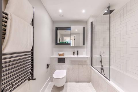 3 bedroom flat for sale, Clifton Mansions, Willesden Green NW2