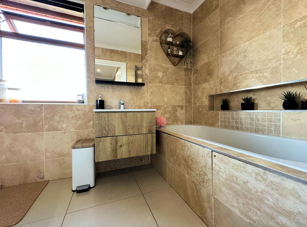 Bath &amp; Shower Room