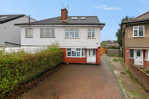 Kingshill Avenue, Northolt