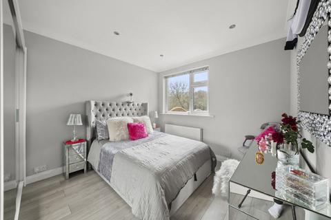 undefined, Carr Road, Northolt