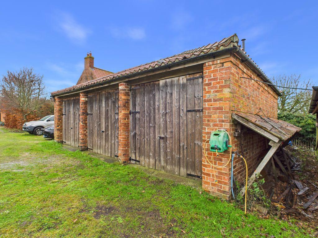 Triple Garage +...