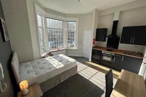 1 bedroom in a house share to rent, Ocean Road, South Shields NE33