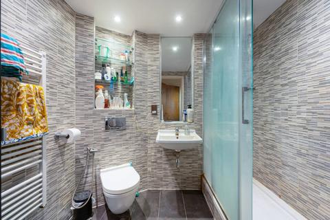 1 bedroom flat for sale, Empire Way, Wembley Park, Wembley, HA9