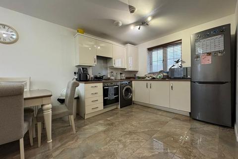 3 bedroom semi-detached house for sale, Abacot Grove, Dunstable