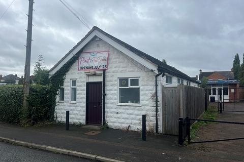 Distribution warehouse to rent - 20-22 Maiden St Leicester LE7 1NQ