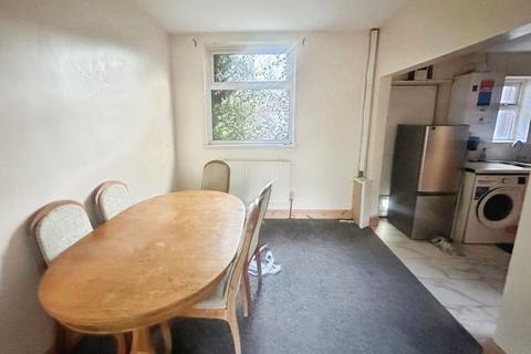 3 bedroom semi-detached house for sale, Dove Drive, Bury