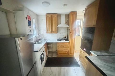 3 bedroom semi-detached house for sale, Dove Drive, Bury