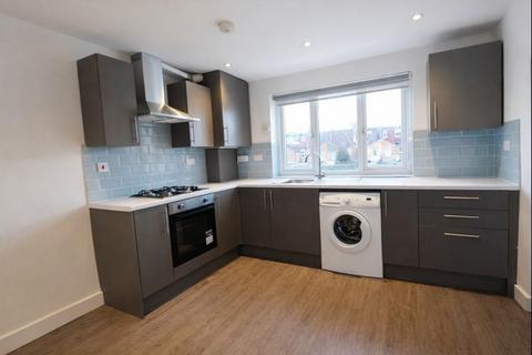 3 bedroom flat to rent, 3 bedroom flat - Edgware  HA8 5DA