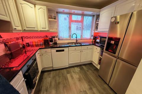 undefined, Ealing Road, Northolt