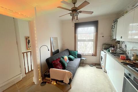 1 bedroom apartment to rent, Caledonian Road, Hove BN2 3HX