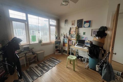 1 bedroom apartment to rent, Caledonian Road, Hove BN2 3HX