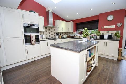 3 bedroom semi-detached house for sale, Upper Northam Road, Southampton SO30