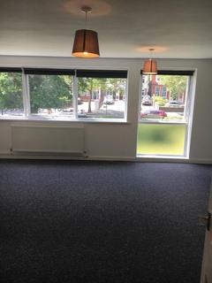 3 bedroom apartment to rent, Kintyre Close, London