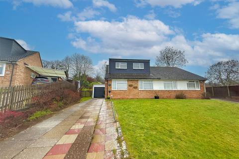 4 bedroom semi-detached house for sale, Bowland Crescent, Dunstable
