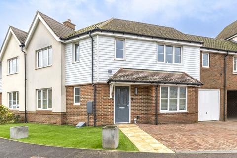 4 bedroom end of terrace house for sale, Ashengate Way, Uckfield