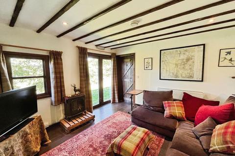 2 bedroom detached bungalow to rent, "The Lodge" Far Deanfields Farm , Dean Edge Road, Oldfield, Keighley, BD22 0FF