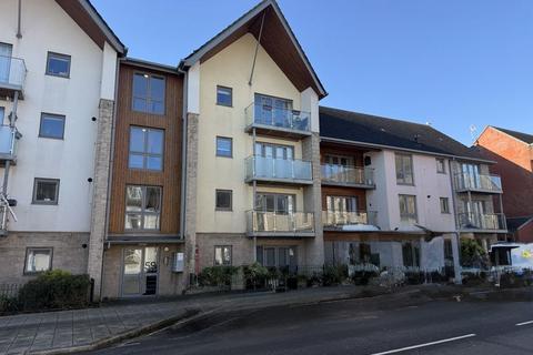 Chapel Street, Plymouth Stlish 2 bedroom Ground floor apartment secure parking