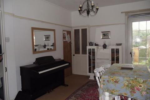 undefined, Huish, Yeovil