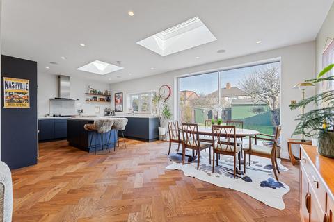undefined, Meadow Walk, Epsom, KT19