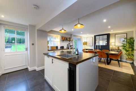 4 bedroom end of terrace house for sale, Trowbridge Road, Bradford on Avon BA15