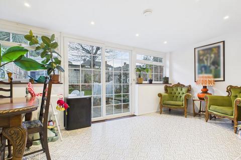 3 bedroom terraced house for sale, Maidstone Road, Rochester