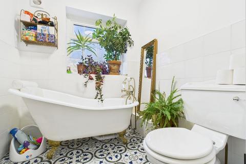 3 bedroom terraced house for sale, Maidstone Road, Rochester