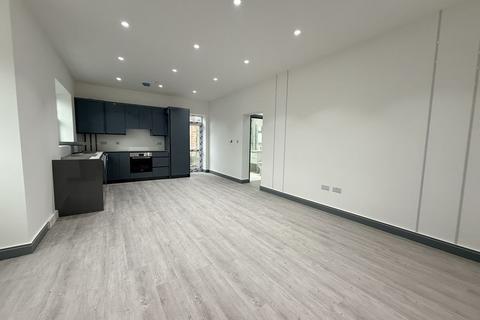 3 bedroom flat to rent, Herbert Road, London