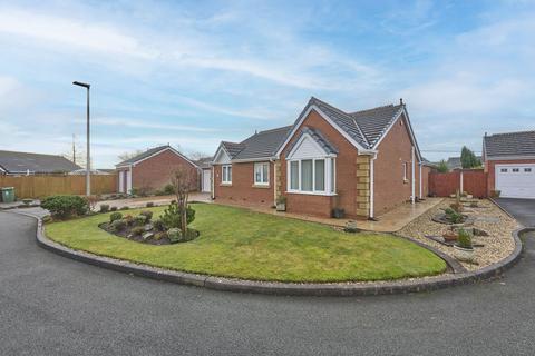 3 bedroom bungalow for sale - The Fields, Wigan WN6