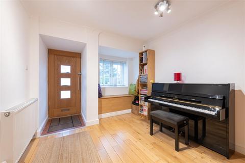 undefined, Farmleigh, Southgate N14