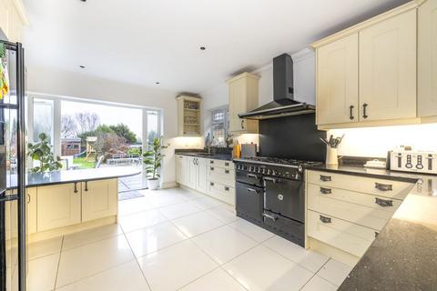 4 bedroom detached house for sale, Whitehill Road, Crowborough