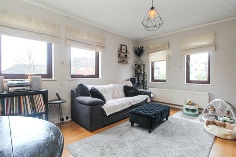 2 bedroom apartment for sale, Kimbolton Road, Bedford MK40