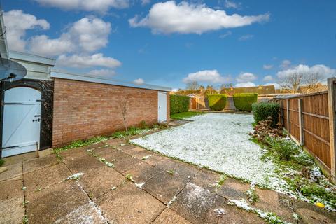 2 bedroom semi-detached bungalow for sale, Greencroft, Kingswinford DY6