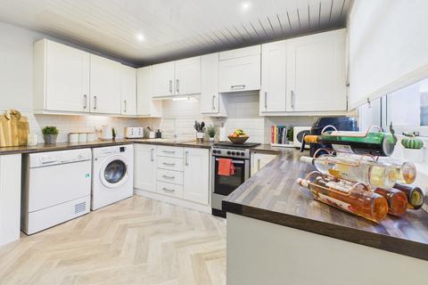 4 bedroom terraced house for sale, Park Top, Erskine, PA8