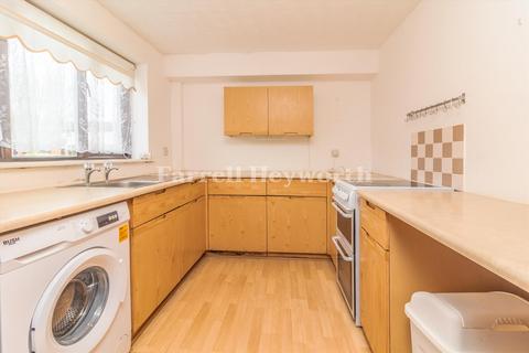 2 bedroom flat for sale, St. Davids Grove, Lytham St. Annes FY8