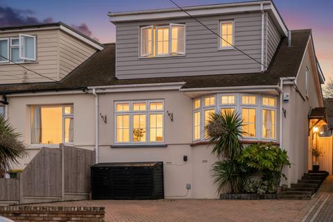 undefined, Mount Avenue, Rayleigh SS6