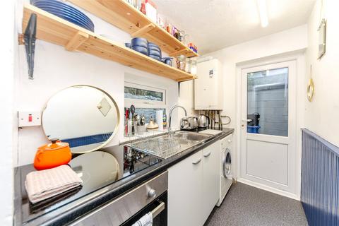 3 bedroom terraced house for sale, Chapel Street, Caernarfon, Gwynedd, LL55