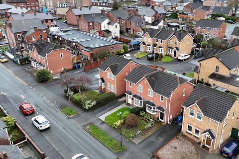 3 bedroom semi-detached house for sale, Edward Drive, Ashton-in-Makerfield, Wigan, WN4 8QU