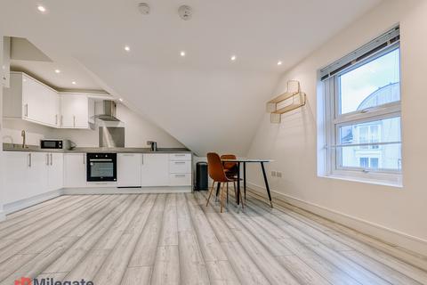undefined, Carshalton Road, Sutton SM1