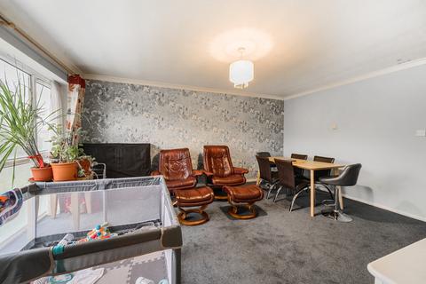 2 bedroom apartment for sale, The Cloisters, Frimley, Camberley, Surrey, GU16