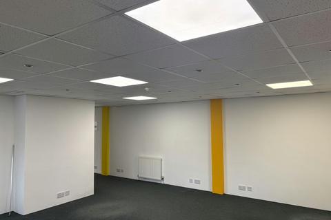 Office to rent, High St Great Missenden HP16 0AN