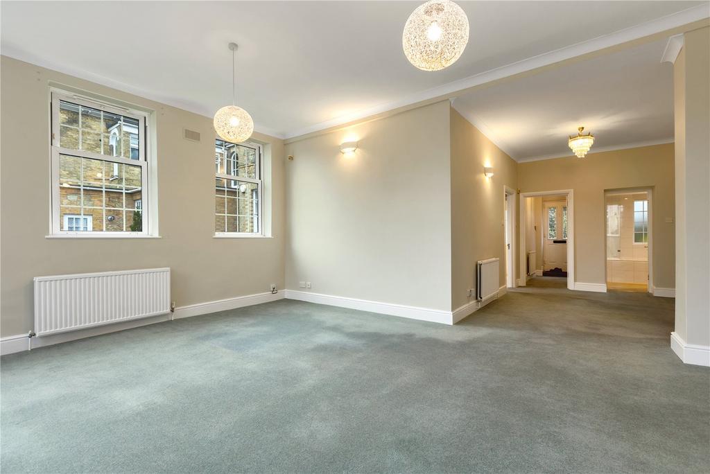 Sitting/Dining Room