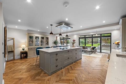 4 bedroom detached house for sale, Cromwell Road, Worcester Park KT4