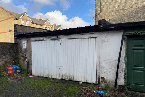 Retail property (high street) for sale - 197 Askew Rd London W12 9AZ