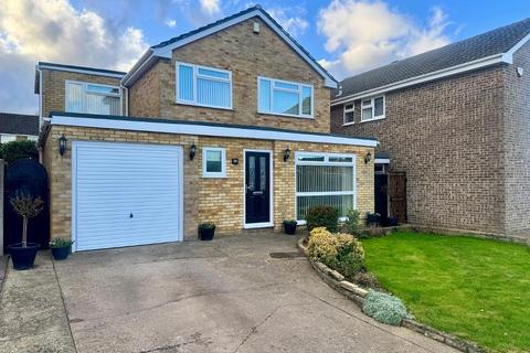 4 bedroom detached house for sale, Birling Drive, Putteridge, Luton, Bedfordshire, LU2 8JA