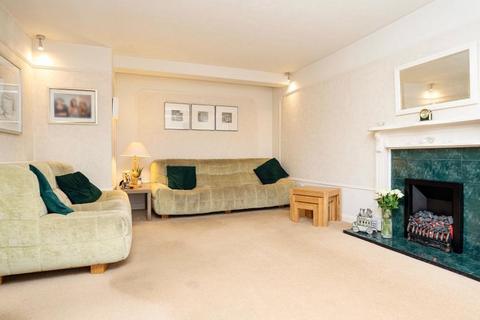 4 bedroom detached house for sale, Birling Drive, Putteridge, Luton, Bedfordshire, LU2 8JA