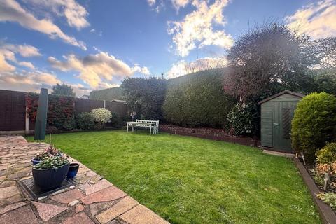 4 bedroom detached house for sale, Birling Drive, Putteridge, Luton, Bedfordshire, LU2 8JA