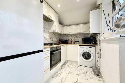 3 bedroom semi-detached house for sale, Wingate Road, Leagrave, Luton, Bedfordshire, LU4 8PP