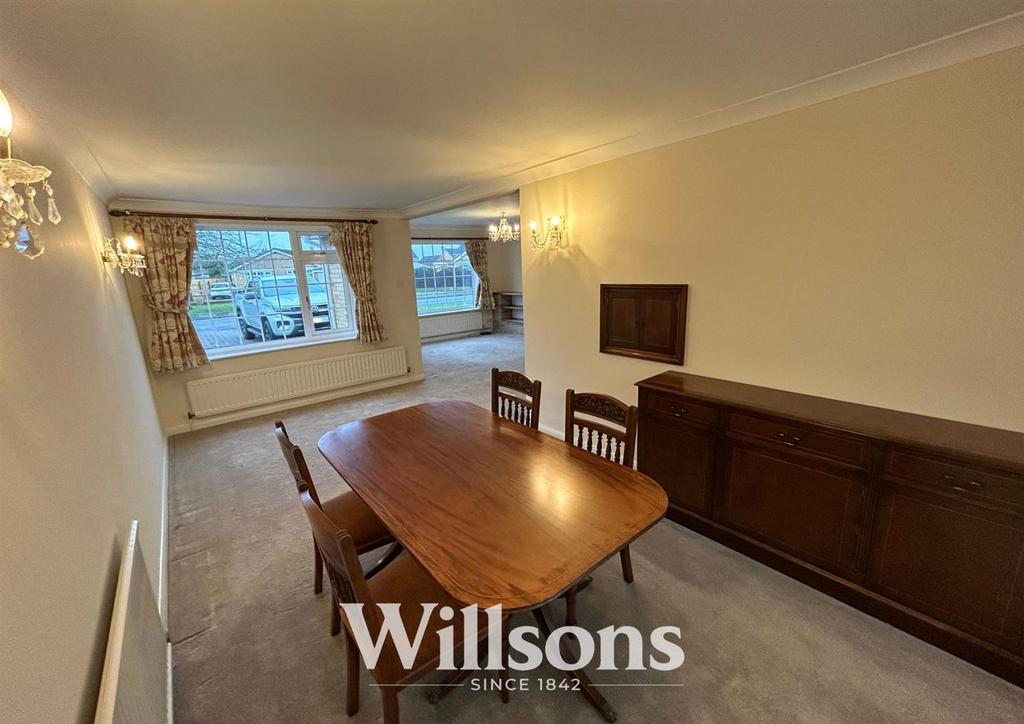 Open plan Dining room