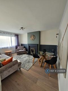 2 bedroom flat to rent, Prospect Road, Farnborough, GU14