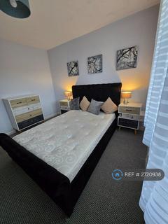 2 bedroom flat to rent, Prospect Road, Farnborough, GU14